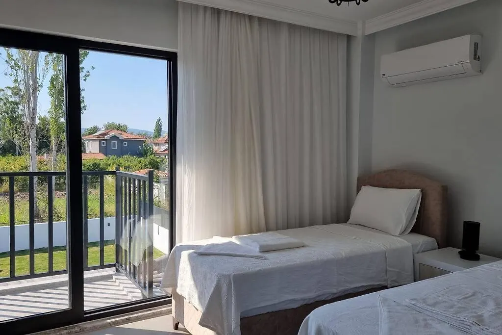 Dalyan Villa Lifeport 0*,